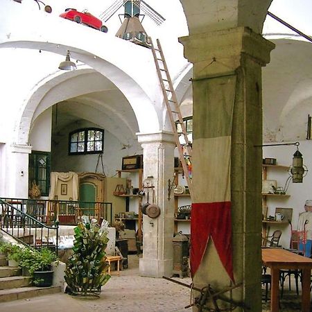 Domaine De L'Amiral Bed & Breakfast Saint-Laurent-du-Pape Ngoại thất bức ảnh